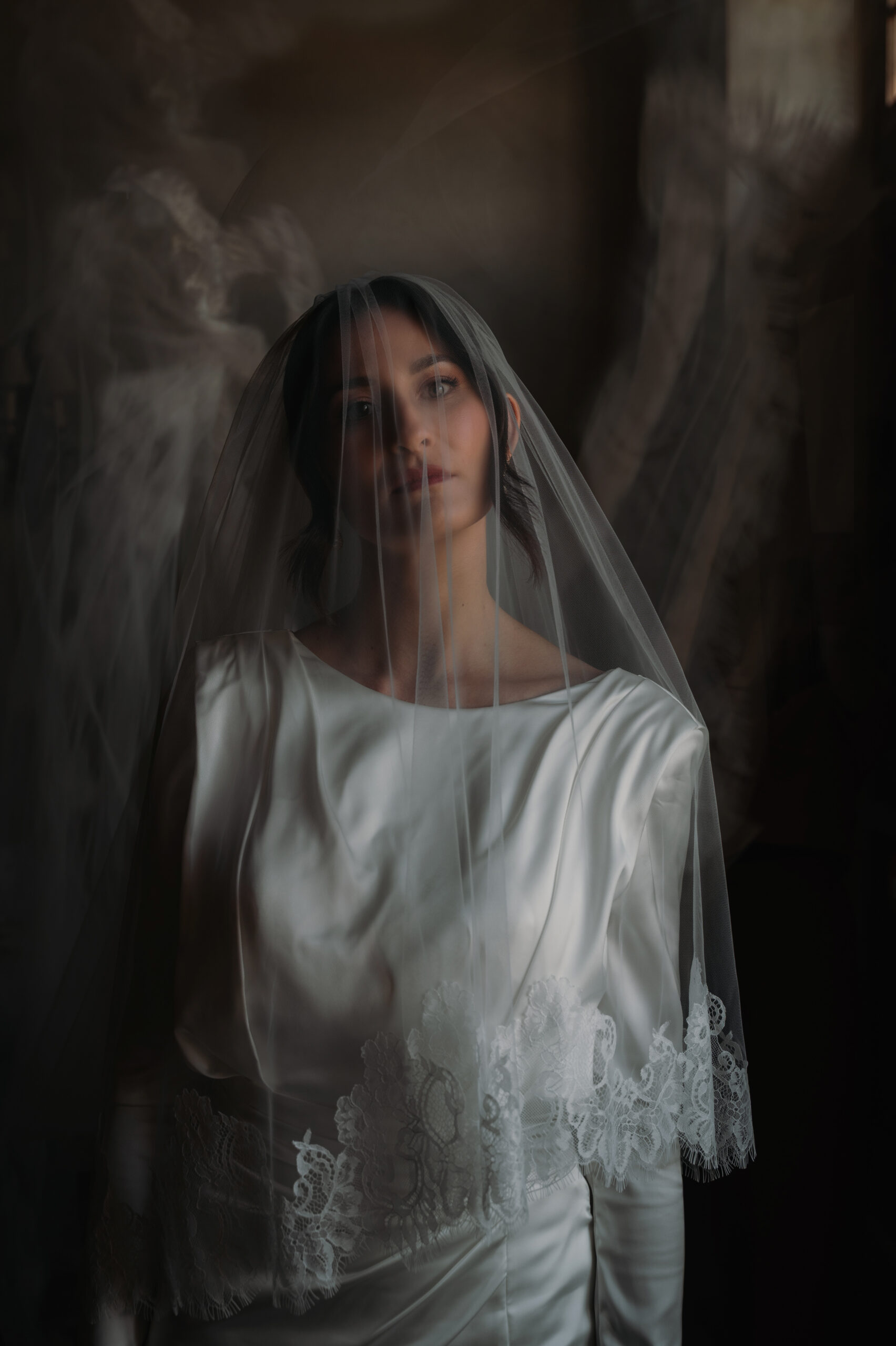 Myriam et Tommy Photo Sanazandco Chateau de vaux Bridal ahir and makeup Bridal muah paris French wedding